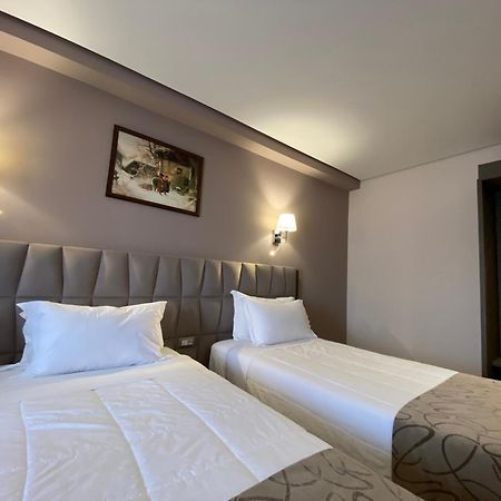 Doanesia Premium Hotel & Spa Тирана Экстерьер фото