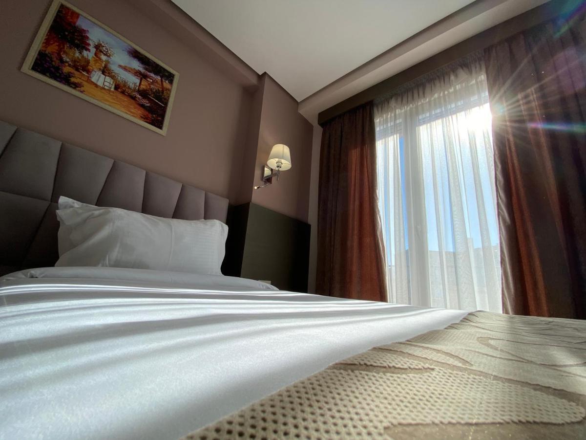 Doanesia Premium Hotel & Spa Тирана Экстерьер фото